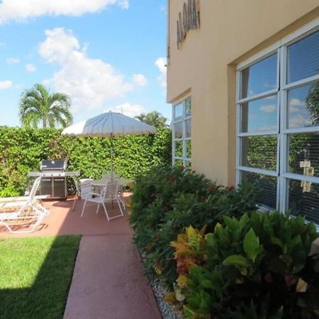Studio Intracoastal Views! 5 Min Walk To The Beach Villa Pompano Beach Bagian luar foto