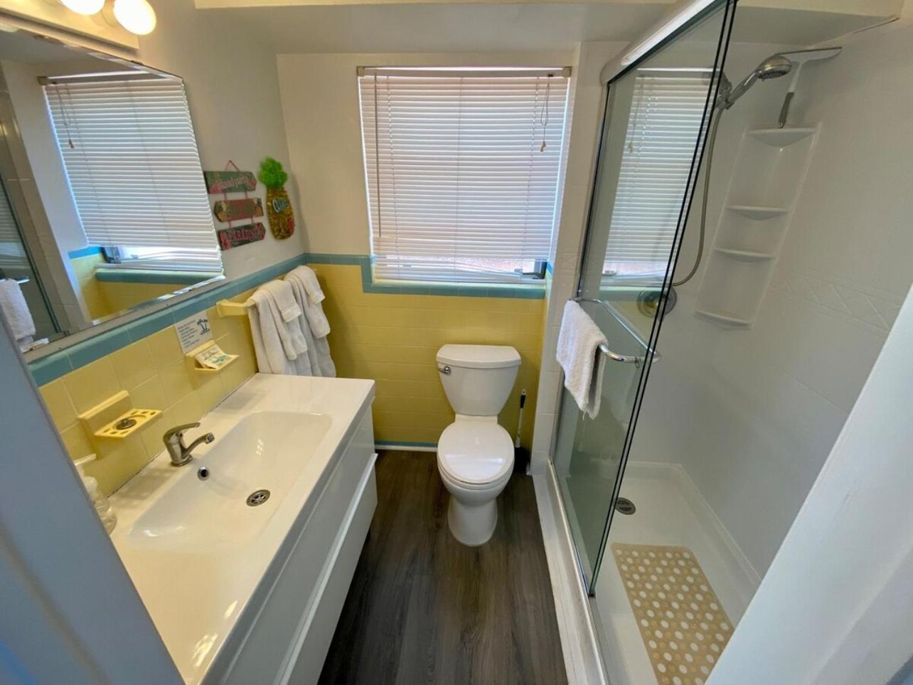 Studio Intracoastal Views! 5 Min Walk To The Beach Villa Pompano Beach Bagian luar foto