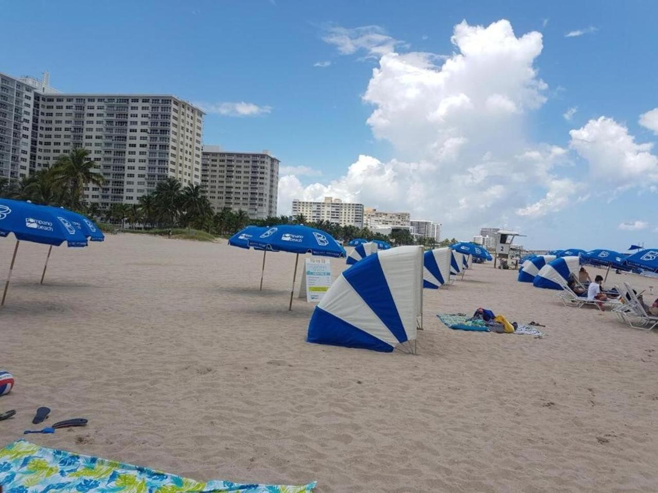 Studio Intracoastal Views! 5 Min Walk To The Beach Villa Pompano Beach Bagian luar foto
