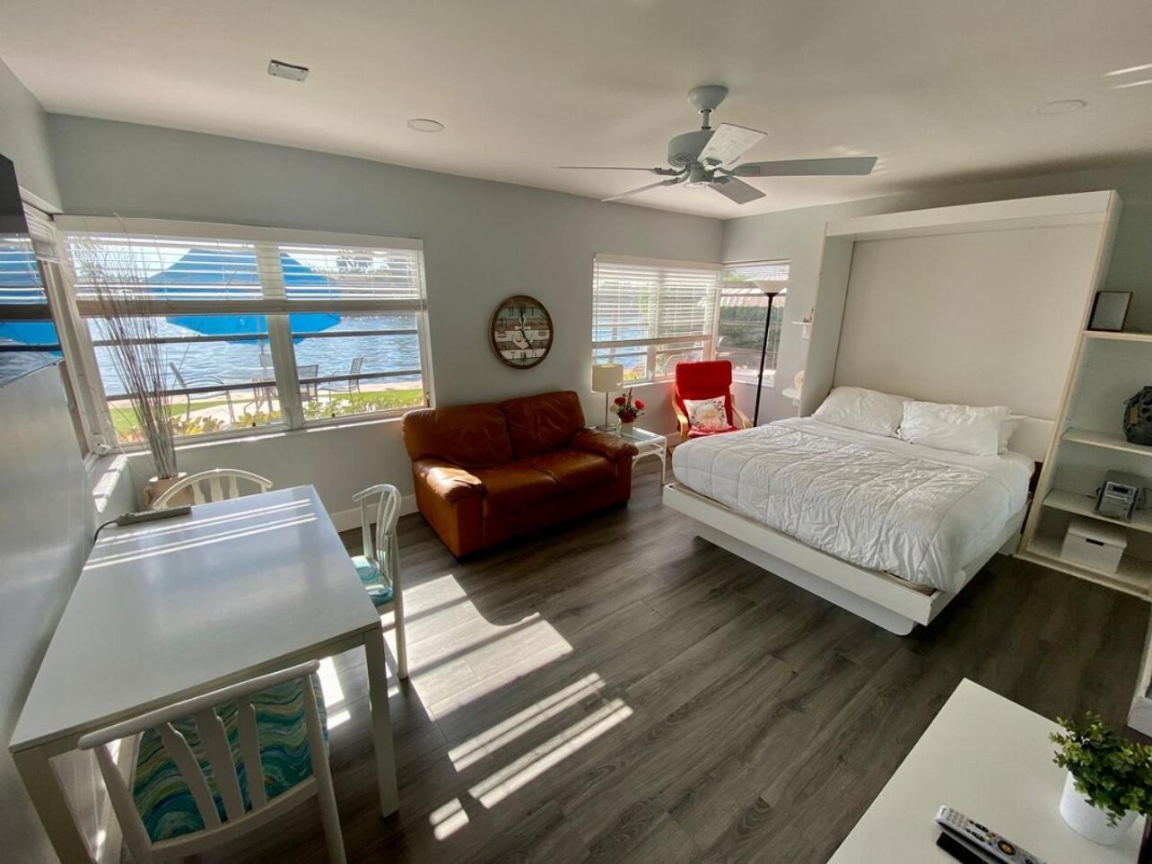 Studio Intracoastal Views! 5 Min Walk To The Beach Villa Pompano Beach Bagian luar foto