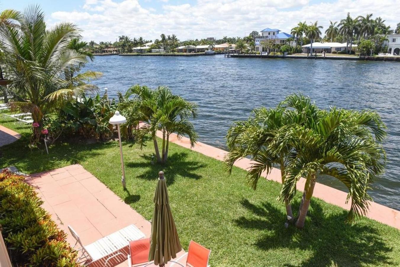 Studio Intracoastal Views! 5 Min Walk To The Beach Villa Pompano Beach Bagian luar foto